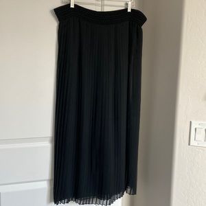 Vintage Andrea Jovine Black Pleated Maxi Skirt - Size L